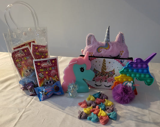 Sacs cadeaux et bonbons licorne